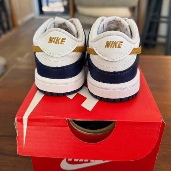 Nike Dunk Low Kids' Blue and Gold Sneakers 4C NWT - Picture 3 of 5